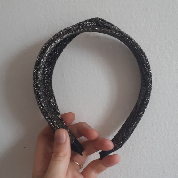 Headpiece - Picture 2 of 3